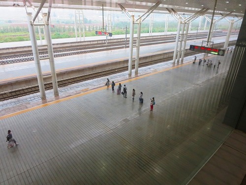 09洛陽駅 (14).jpg