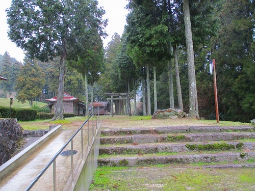 09飯石神社 (2).jpg