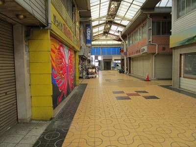 10駅前商店街 (4).jpg